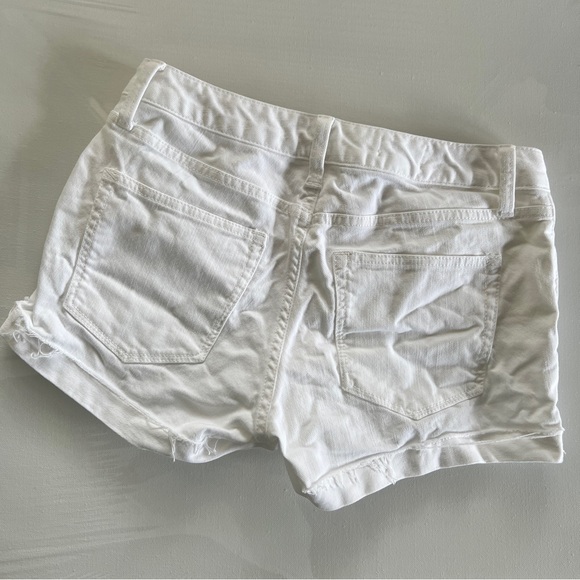 Gap white denim shorts - Picture 2 of 7